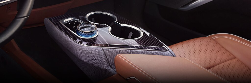 Experimenta el mayor lujo interior en la nueva Cadillac Optiq, SUV eléctrica de lujo